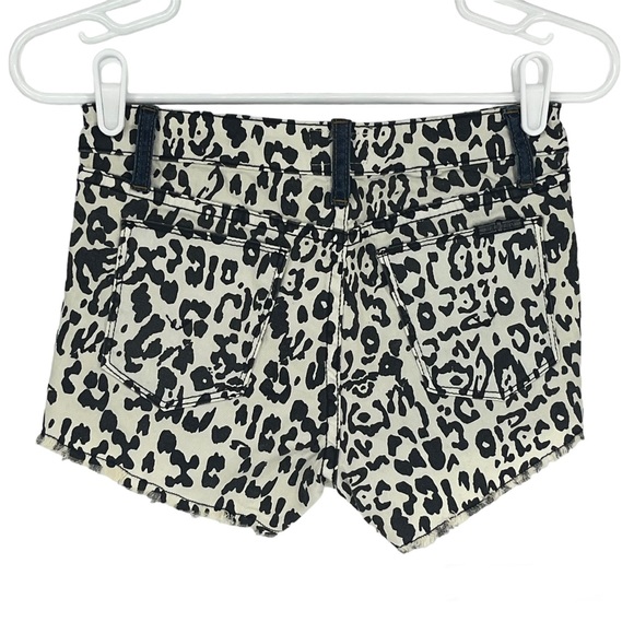 HUDSON JEANS NWT SHORT SHORT JEAN SHORTS IN BLUE BED ROCK COW PRINT 14 16 GIRLS - Picture 2 of 12